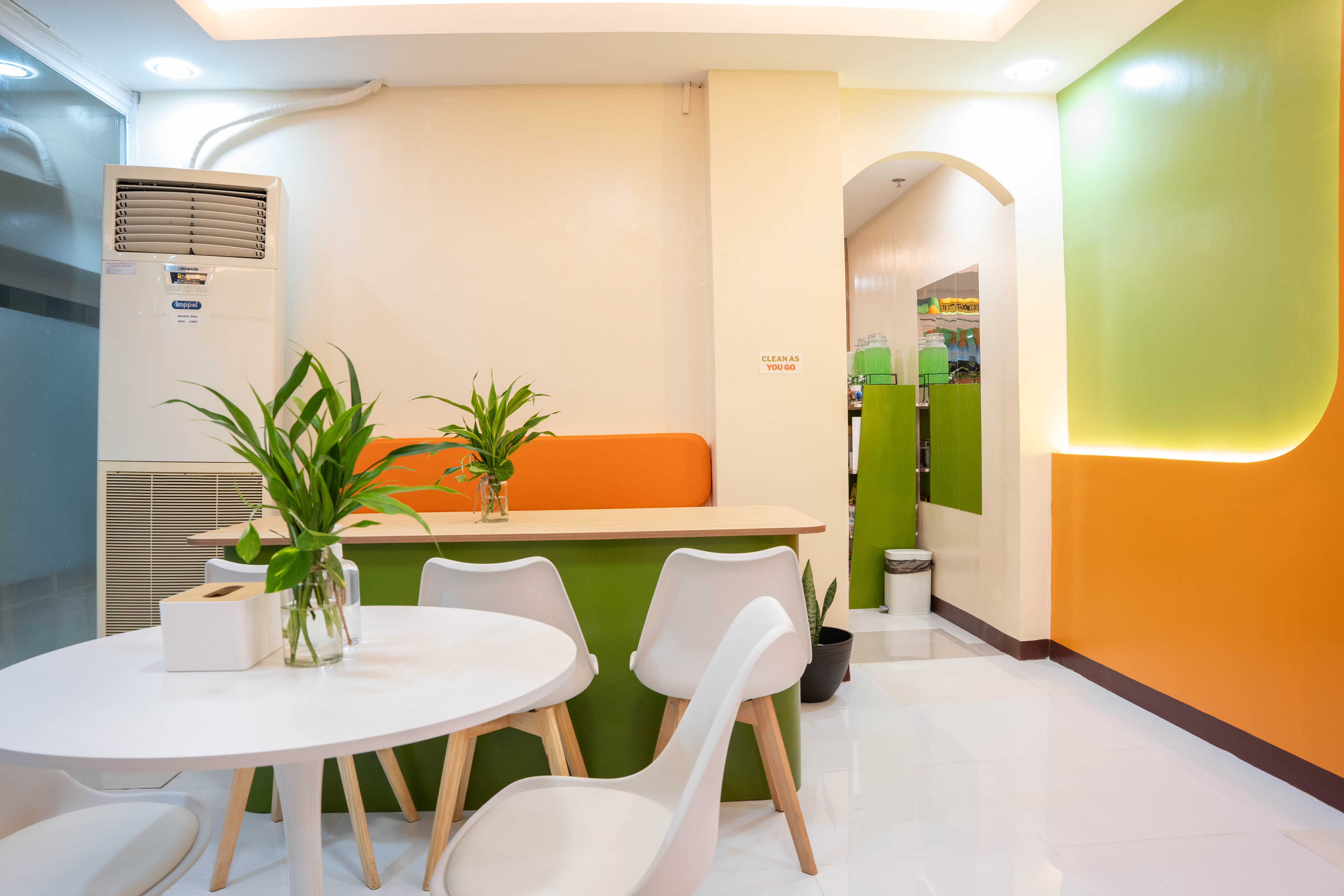 Inside the Hub 4
